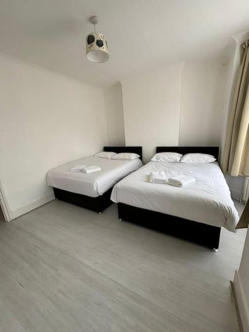 East London 2 Bedroom Flat Zewnętrze zdjęcie